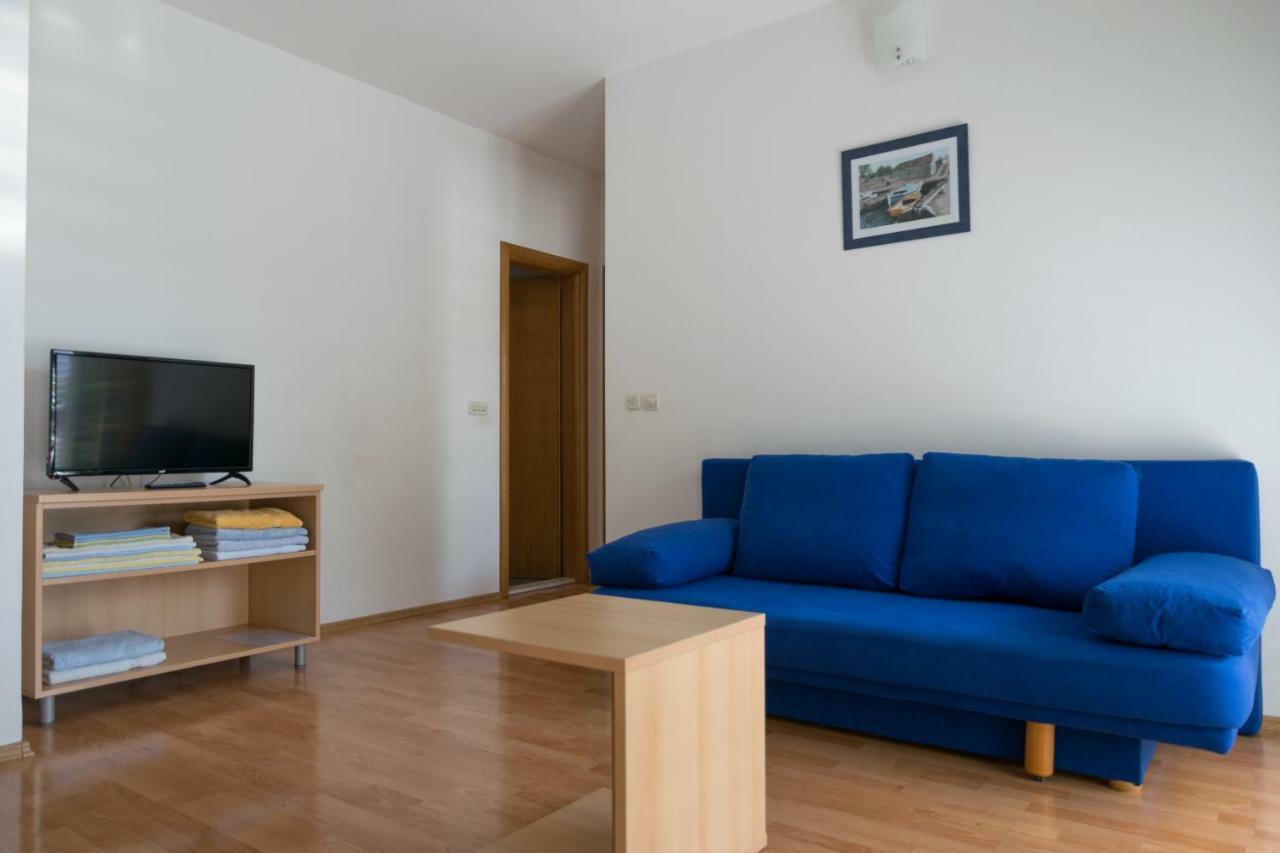 House Vera Baška Voda Екстериор снимка