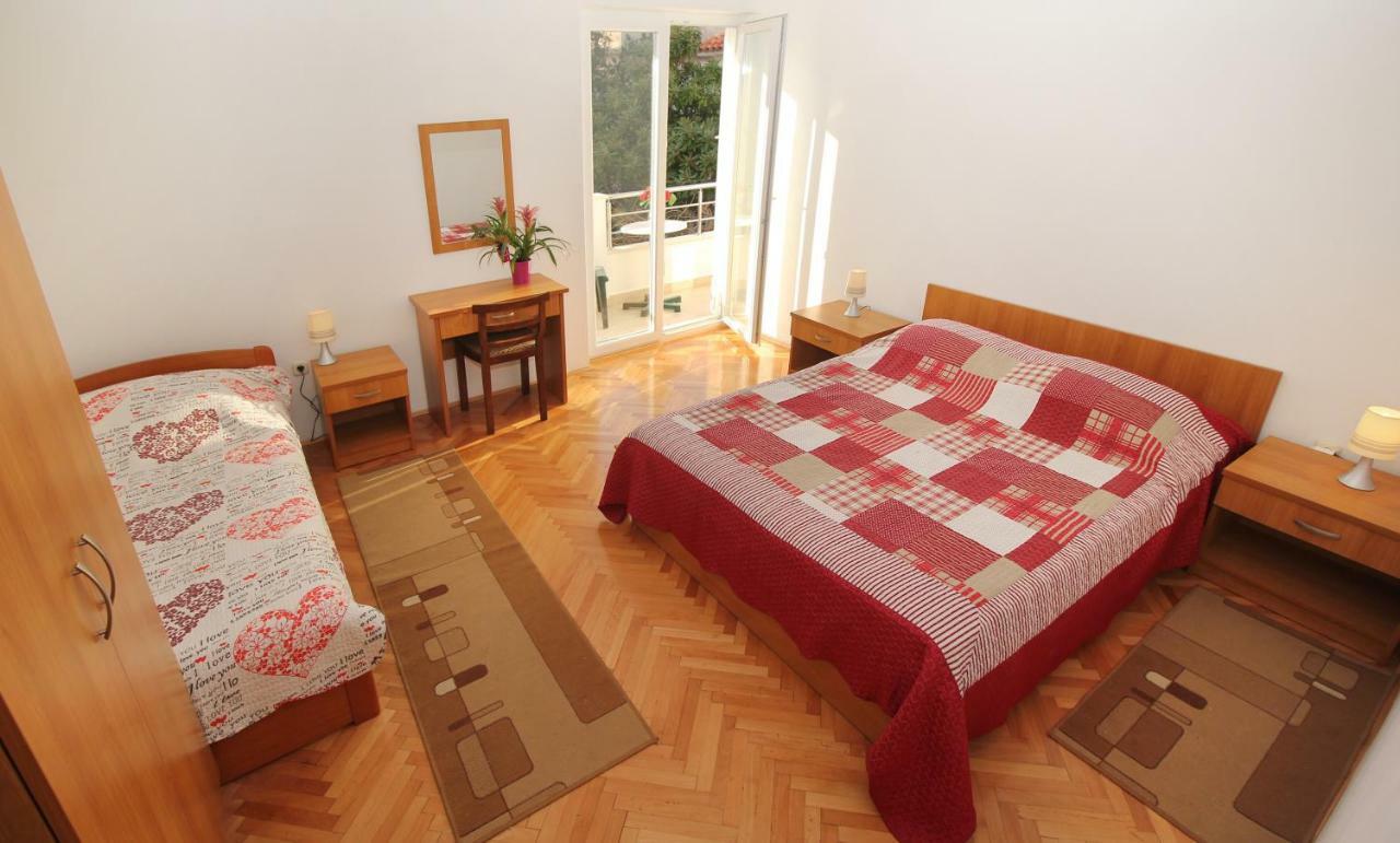 House Vera Baška Voda Екстериор снимка