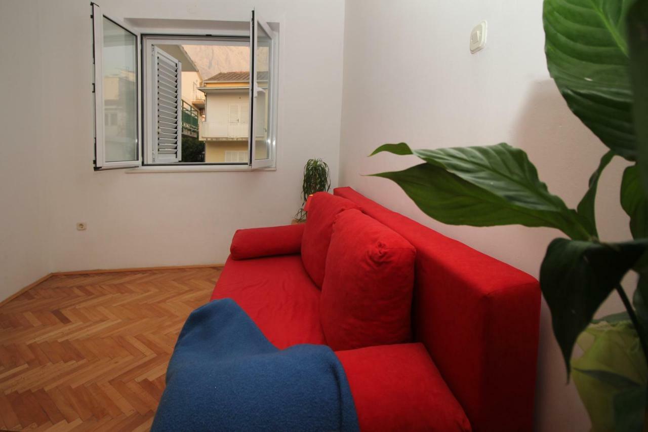 House Vera Baška Voda Екстериор снимка