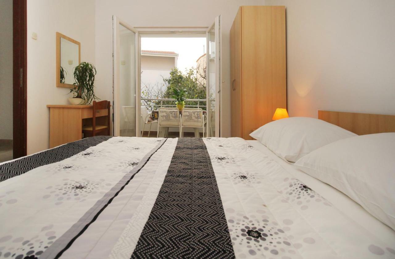 House Vera Baška Voda Екстериор снимка