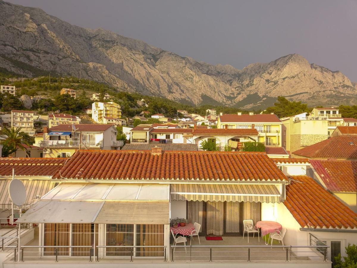 House Vera Baška Voda Екстериор снимка