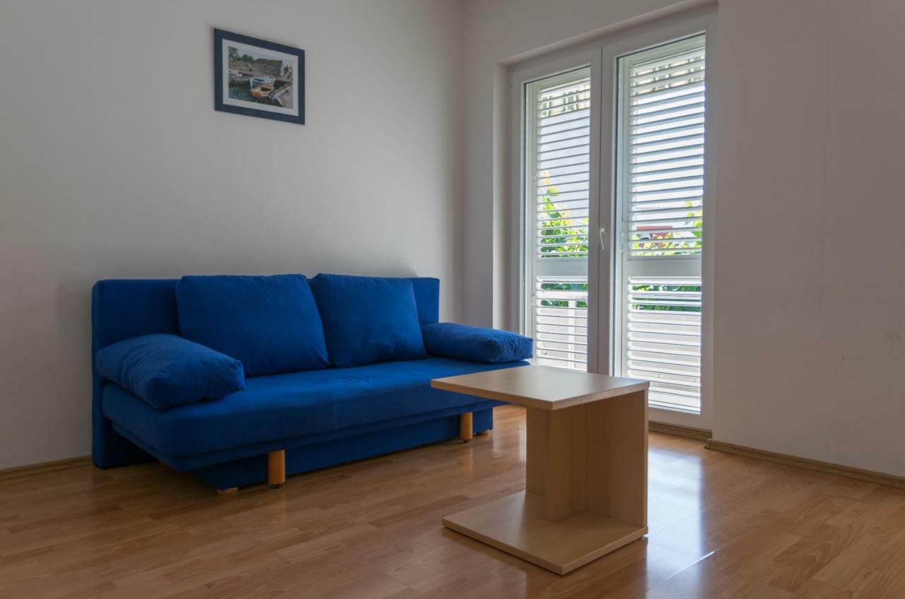 House Vera Baška Voda Екстериор снимка