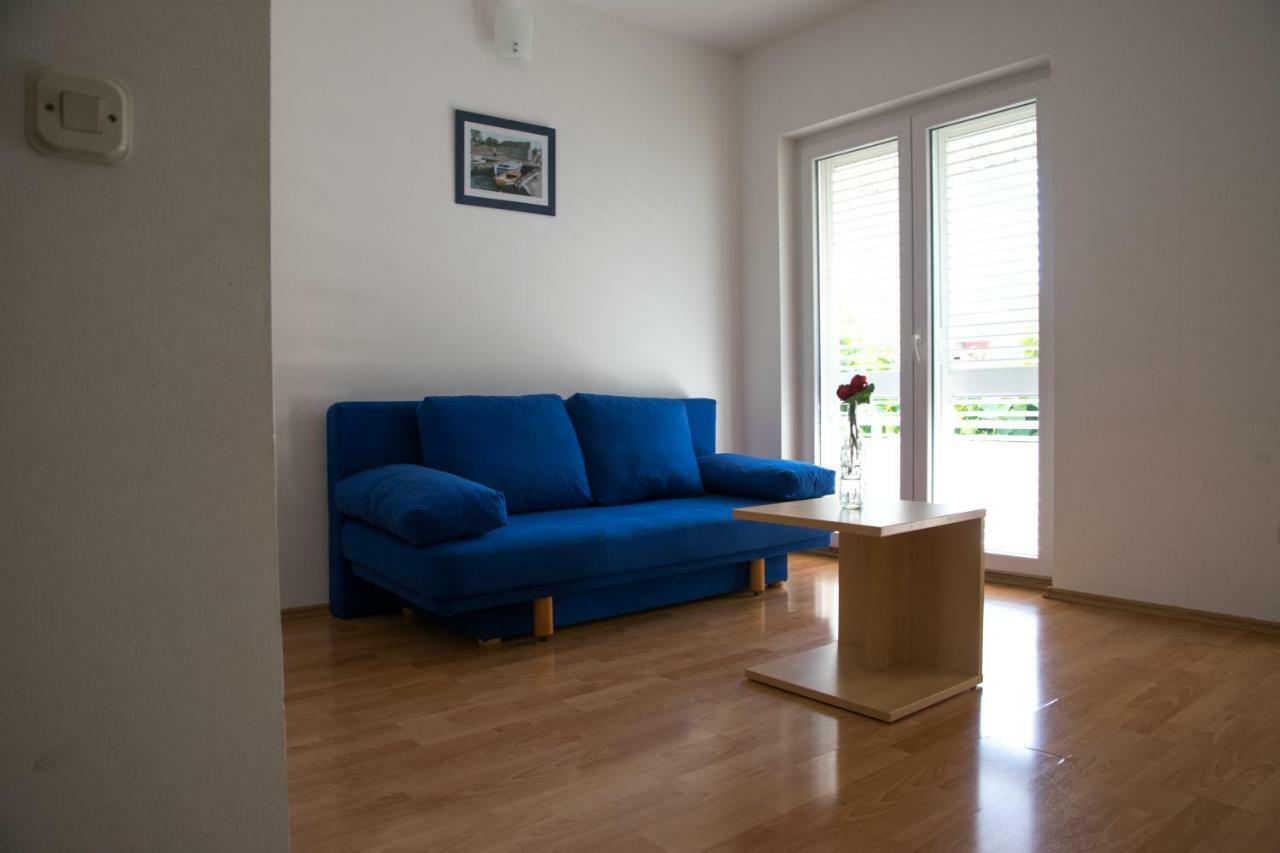 House Vera Baška Voda Екстериор снимка