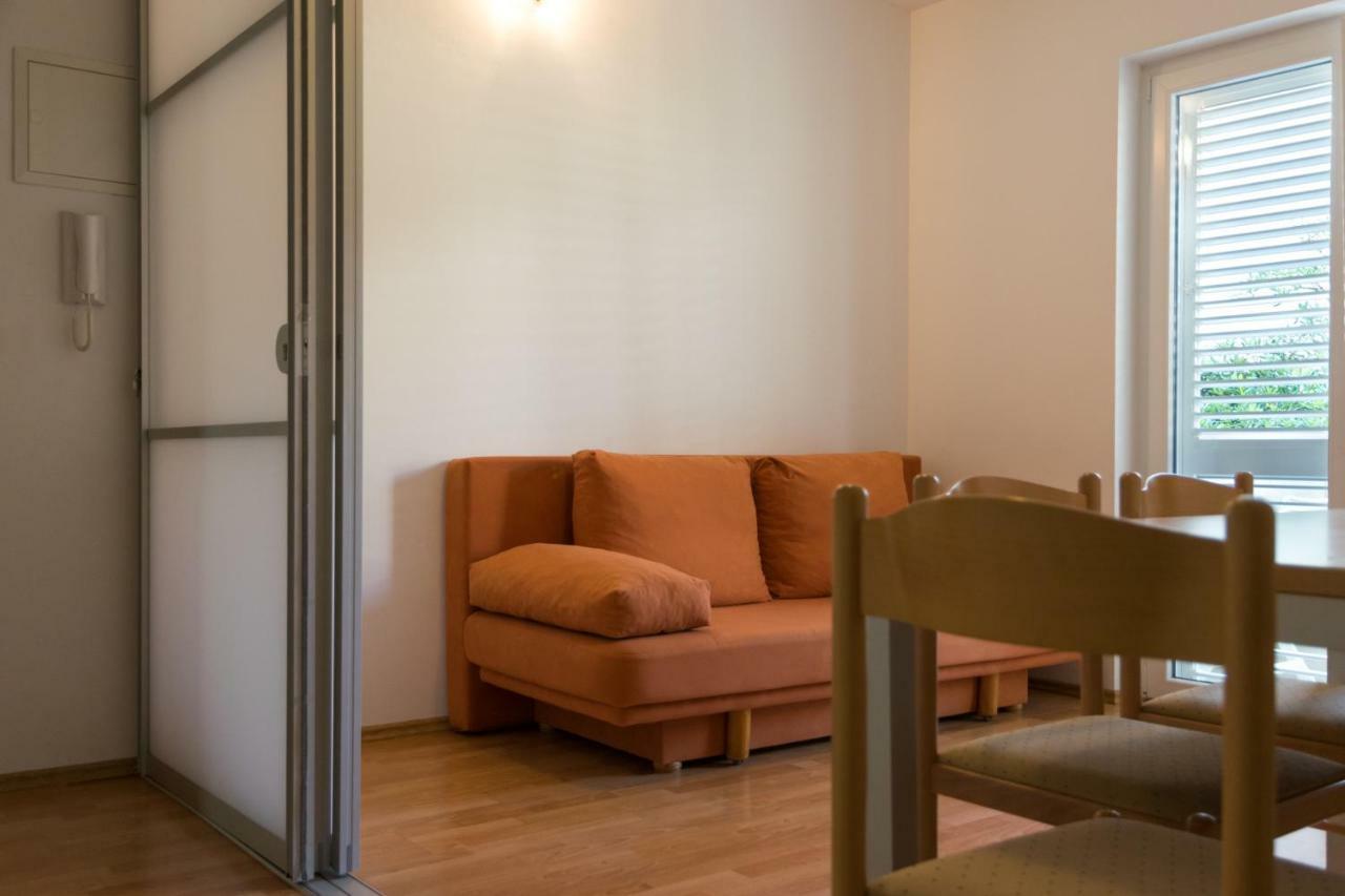 House Vera Baška Voda Екстериор снимка