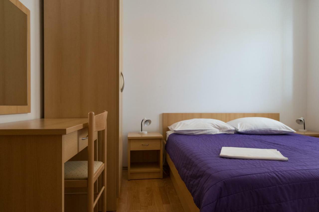 House Vera Baška Voda Екстериор снимка