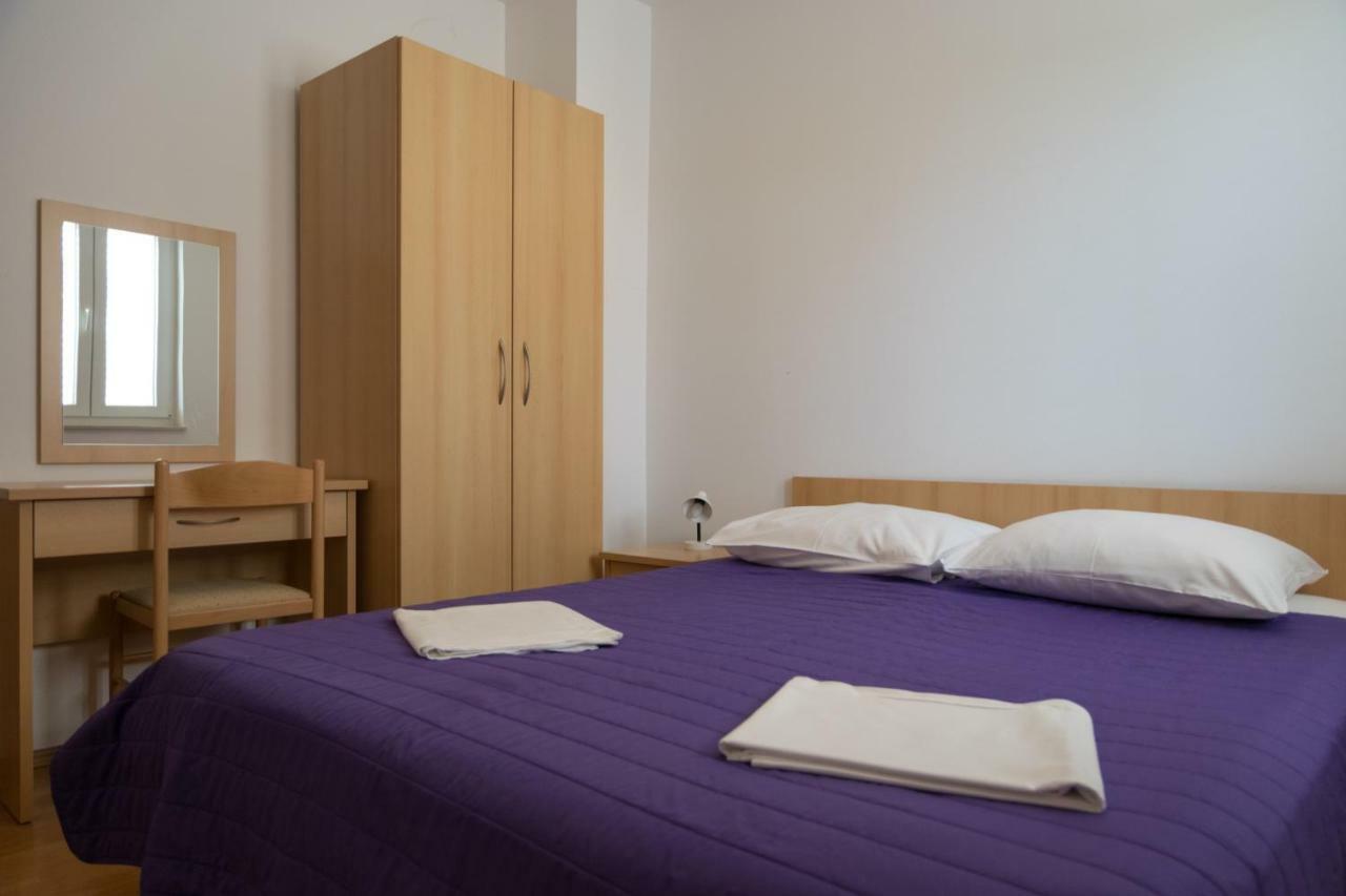 House Vera Baška Voda Екстериор снимка