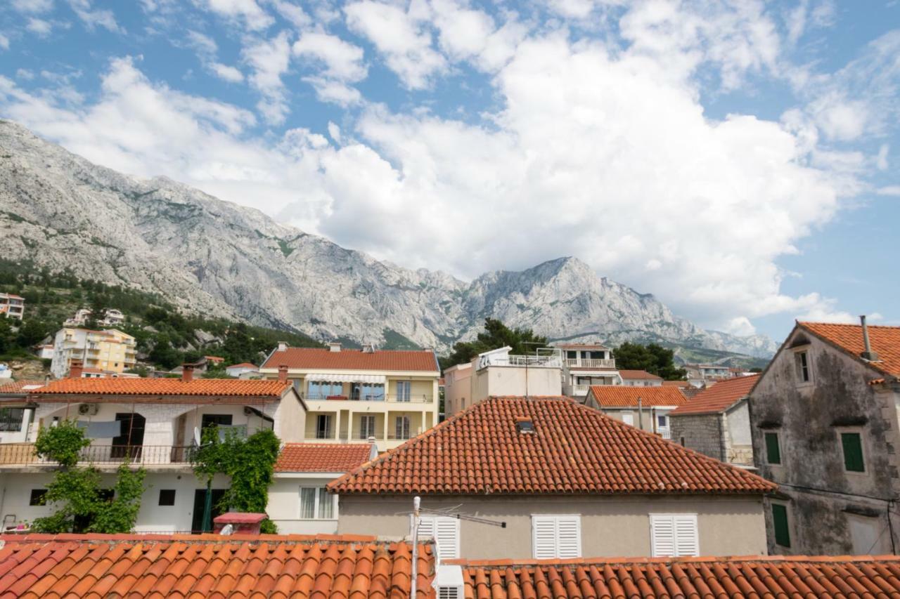 House Vera Baška Voda Екстериор снимка