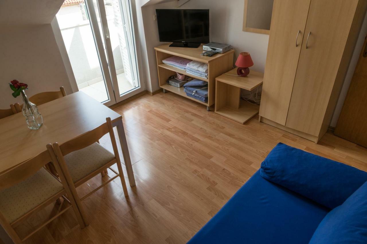 House Vera Baška Voda Екстериор снимка