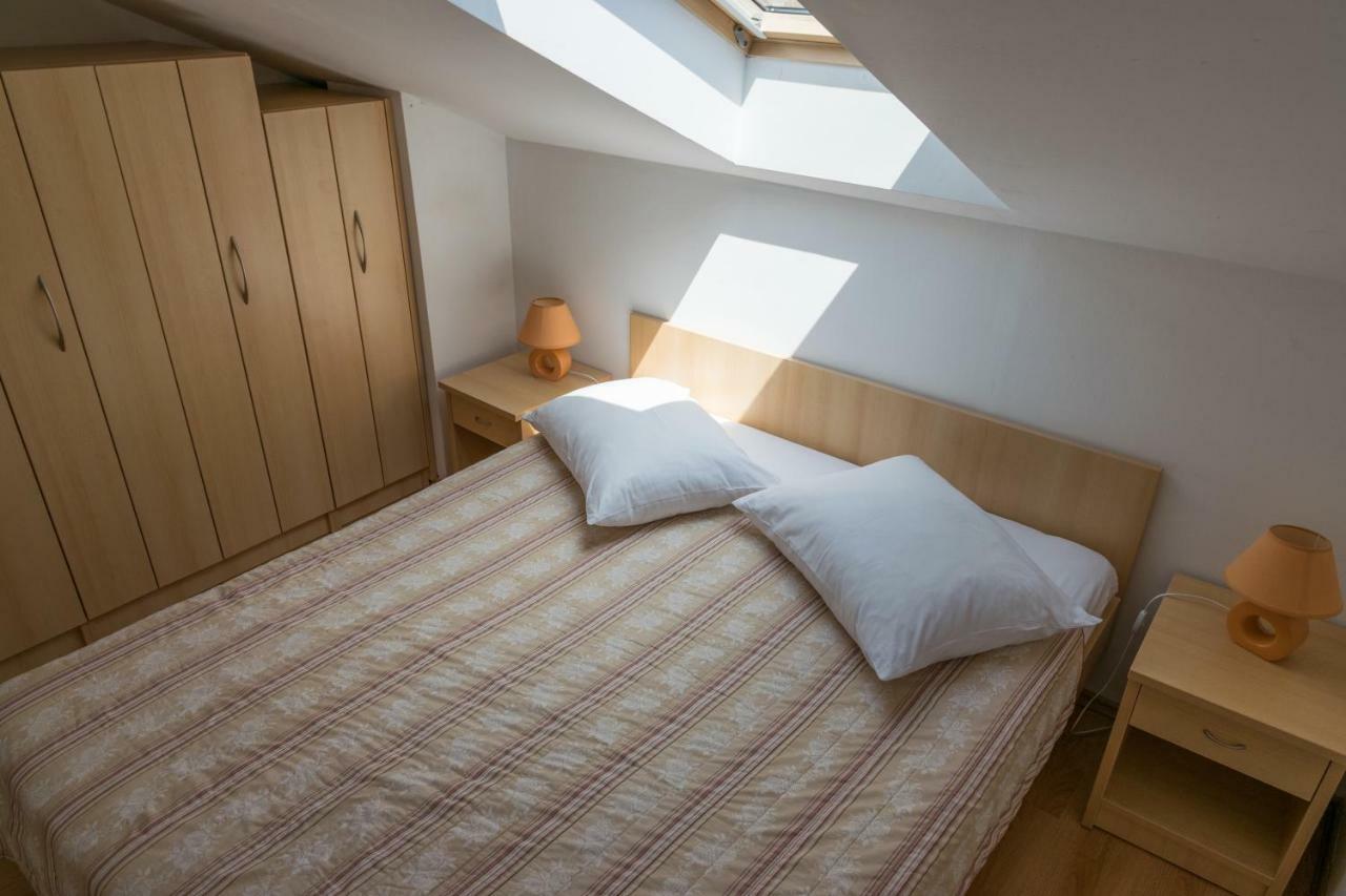 House Vera Baška Voda Екстериор снимка